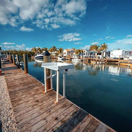 Waterfront Studio 2, Couples Oasis, Kayaks, Pool Jewfish エクステリア 写真