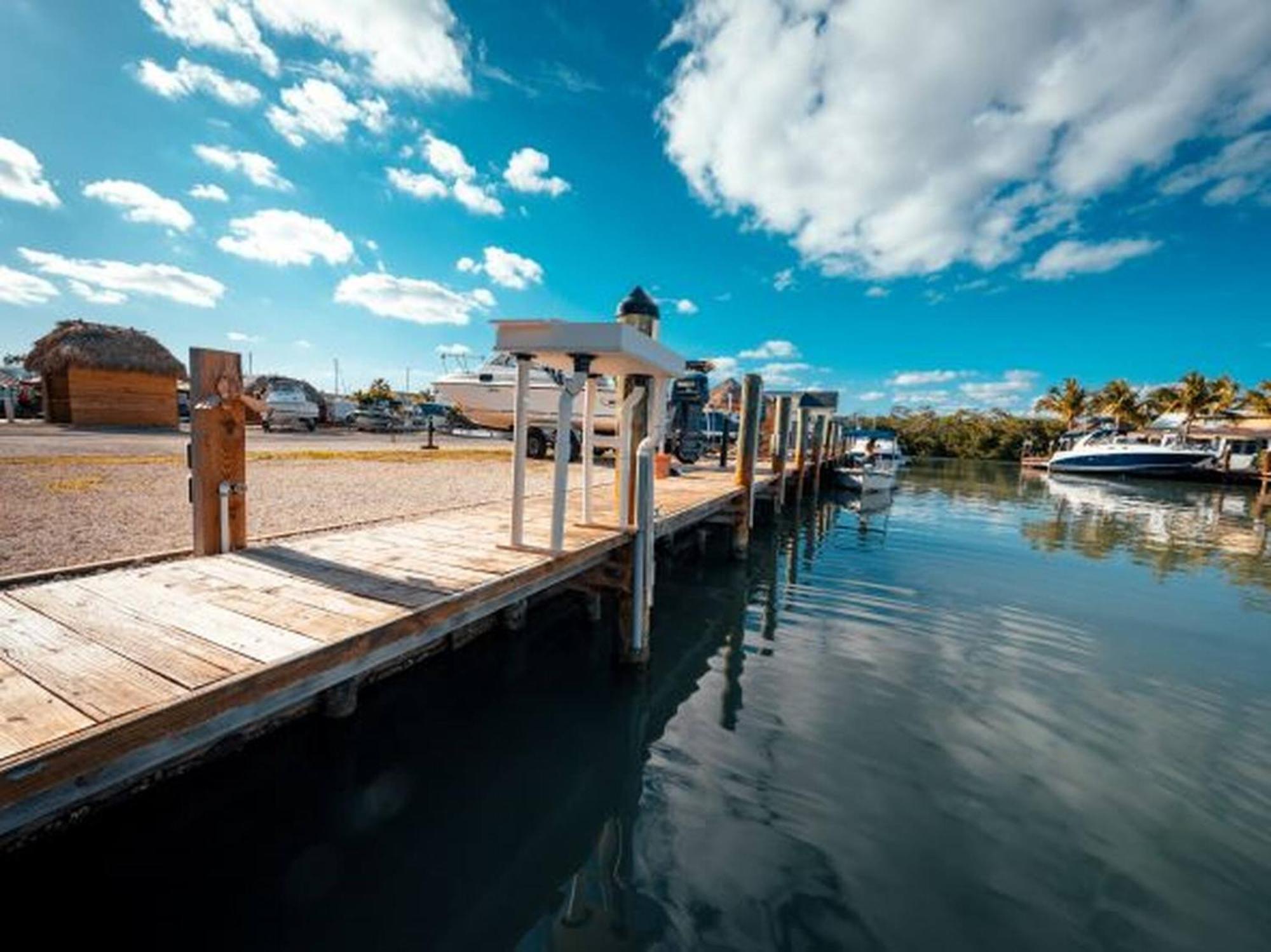 Waterfront Studio 2, Couples Oasis, Kayaks, Pool Jewfish エクステリア 写真